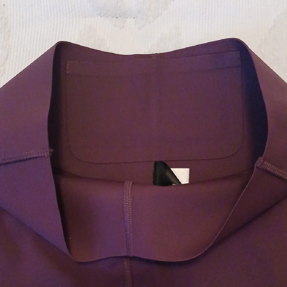 NWOT- Pink ACTIVE Victoria's Secret Leggings With Tummy Control - Picture 4 of 6